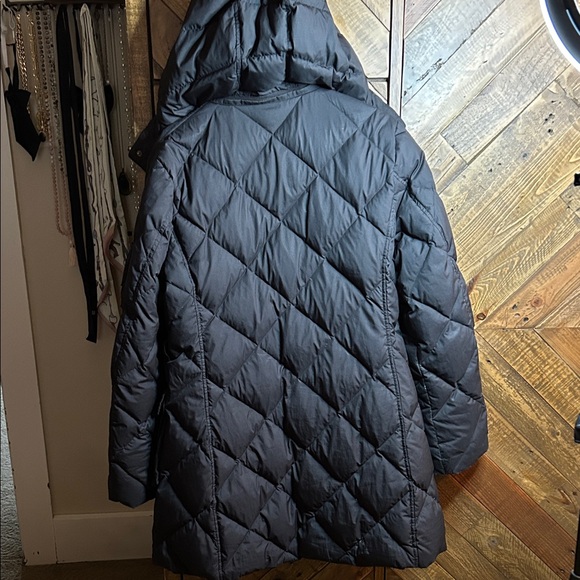 Burberry Down Jacket Size XL - Picture 6 of 13
